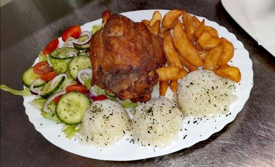 Jolan Pension & Restaurant Cicov Luaran gambar
