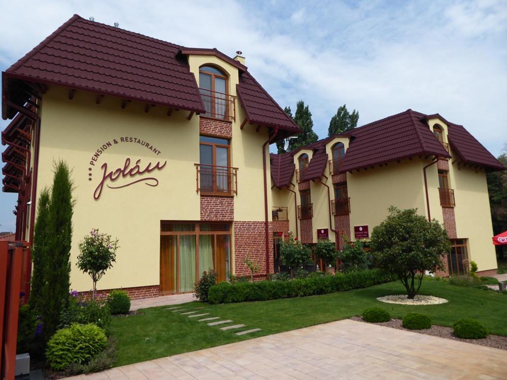 Jolan Pension & Restaurant Cicov Luaran gambar