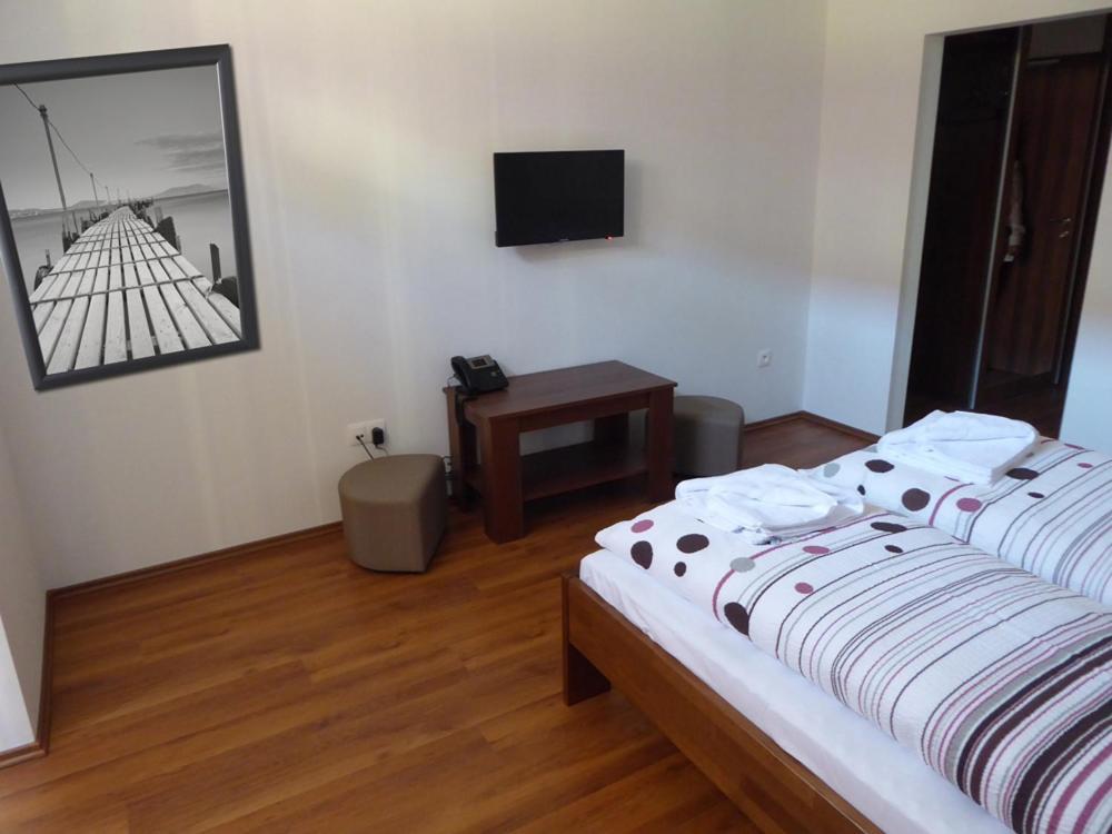 Jolan Pension & Restaurant Cicov Luaran gambar