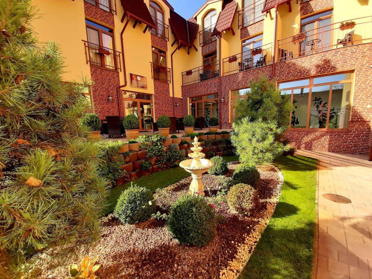Jolan Pension & Restaurant Cicov Luaran gambar